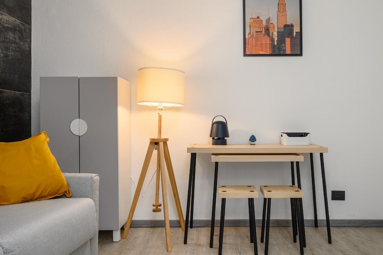 Insubria 8-3Sx - Monolocale Cool Apartment Milan Exterior photo